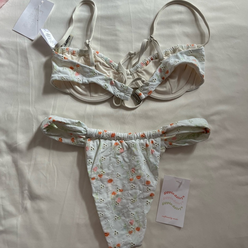 Dippin daisys bikini - Picture 2 of 2